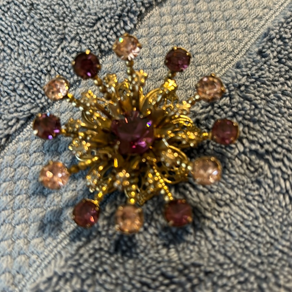 Broaches (2) Vintage